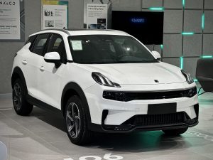 Lynk & Co 06